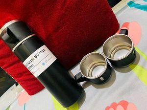 Vacuum Bottle 500ml with 2 Cups Set New Wdt Tag