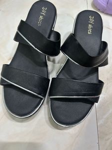 Stylish Black Slide Sandals