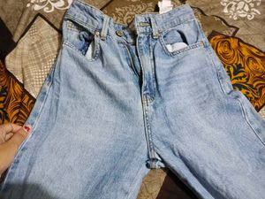 Straight Leg Light Wash Blue Jeans