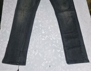Trendy Men's Wrogn Jeans