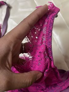 importanted used pink bra size 34D