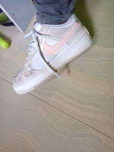 Sneakers / Shoes