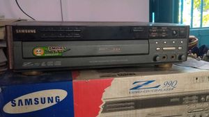 Samsung 3 Disc Changer CD Player