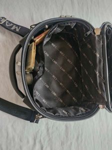 MAK'S Padded Travel Vanity Box with Number Lock (U