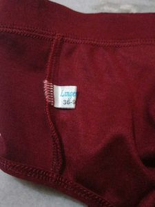 Comfortable Maroon Sports Bra
