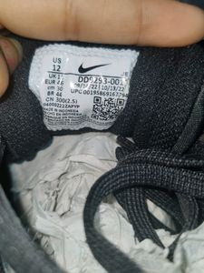 Nike Men Casual Shoes. Unused. No Coins.