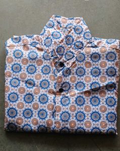 Men's Printed Button-Up Shirt