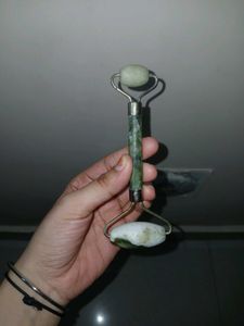 Saturn Jade Roller &amp; Gua Sha Set