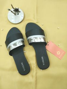 Vishudh Women Black,Sliver Flats