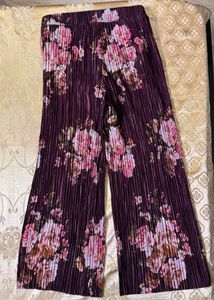 🌸 Vero Moda Floral Pleated Trousers