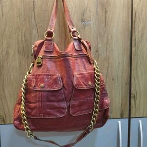 Chic Red Leather Shoulder Bag with Gold Chain💥