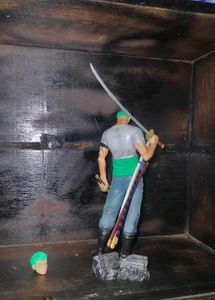 Zoro action figure