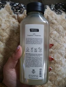 Anomaly Shampoo Discover By ( Priyanka Chopra )
