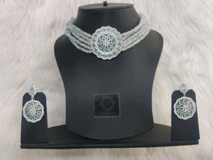 Silver Elegant Mint Choker Set
