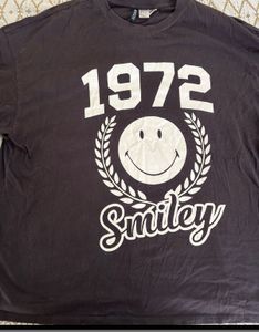 H&amp;M oversized Smiley Face Graphic T-Shirt