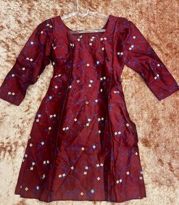 Elegant Maroon Embroidered Kurta