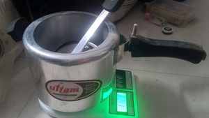 Uttam 3 liters Pressure Cooker