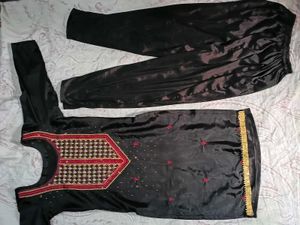 Elegant Black Kurta Set with Intricate Embroidery