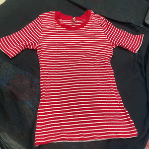 TSHIRT SIZE SMALL
