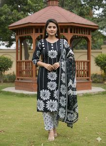 Floral Printed Kurta Set