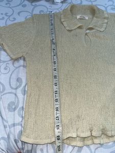 Textured Collared Short Sleeve Top