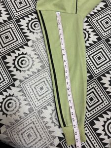 Green Sweatshirt