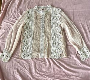 Chic Lace Detail Sheer Sleeve Top