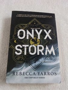 Onyx Storm by Rebecca Yarros