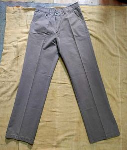 Classic Grey Pants - Versatile Style