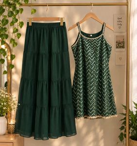 Elegant Green Tiered Skirt Set