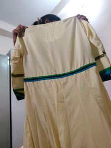 Elegant Cream Kurta with Geometric Print