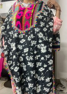 Embroidered Floral Kurta Set