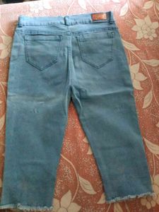 Light Blue Cropped Denim Jeans