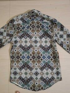 Geometric Print Long Sleeve Shirt