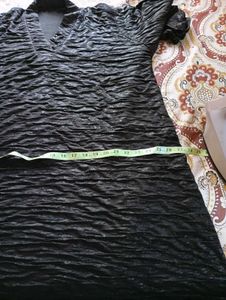 Elegant Black Crinkled Abaya