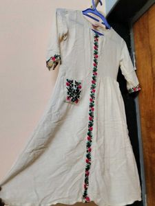 A line floral kurti