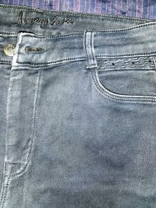 Stylish Black Denim Jeans