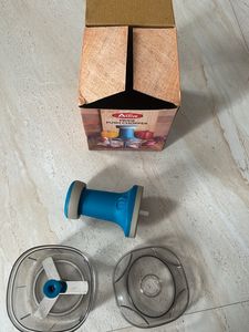 Pride push chopper, unbreakable container