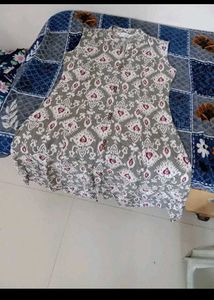 Sleeveless Printed Kurta