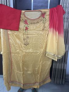 PARTY WEAR HEAVY SUIT