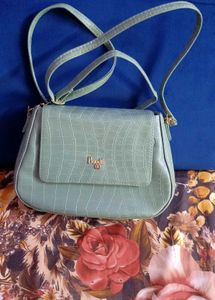 BAGGIT Chic Mint Croc-Embossed SHOULDER SLING Bag