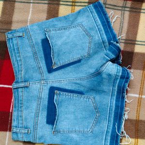DAMIN SHORTS🩳