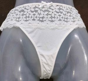 White Lace Thong Panty 🤎