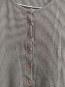 Brown crop top with buttons