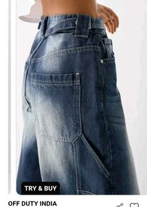 Off duty baggy carpenter jeans