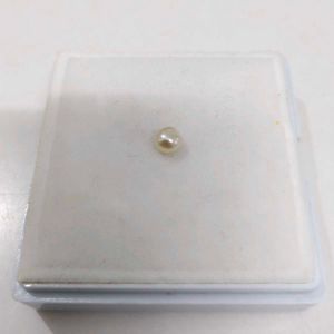 Single real Pearl Gemstone