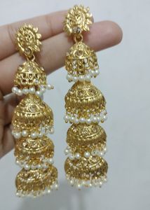 Earings Gold Colour