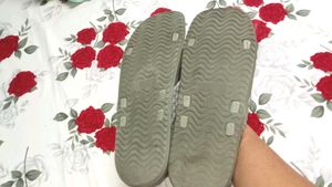 Zudio grey sandals