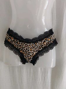 victoria's secret Leopard Print Lace Trim Panty