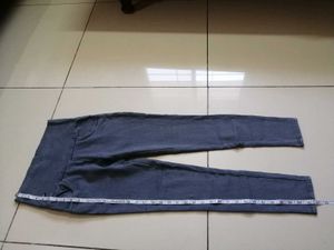 Stylish Grey Skinny Fit Jeans